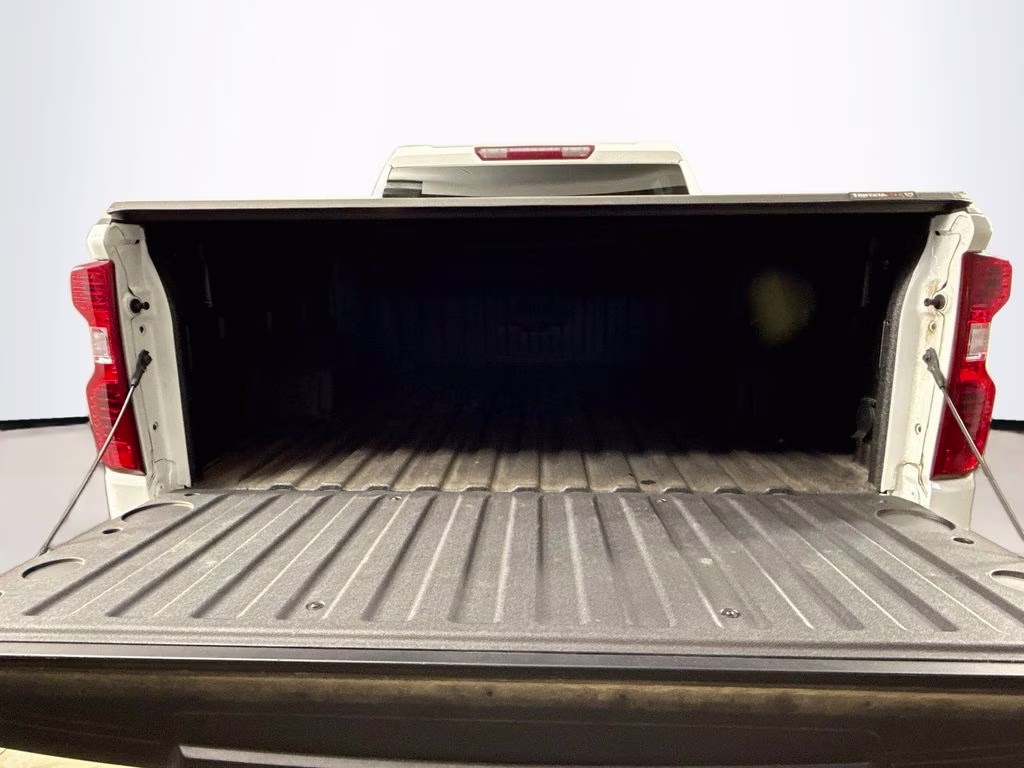 2022 Summit White Chevrolet Silverado 1500 Custom Trail Boss 4X4 Truck