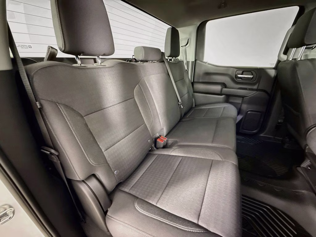 2022 Summit White Chevrolet Silverado 1500 Custom Trail Boss 4X4 Truck