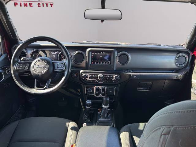 2022 Snazzberry Pearlcoat Jeep Gladiator Willys 4X4 Truck