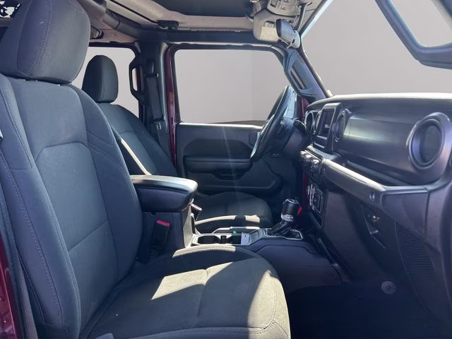 2022 Snazzberry Pearlcoat Jeep Gladiator Willys 4X4 Truck
