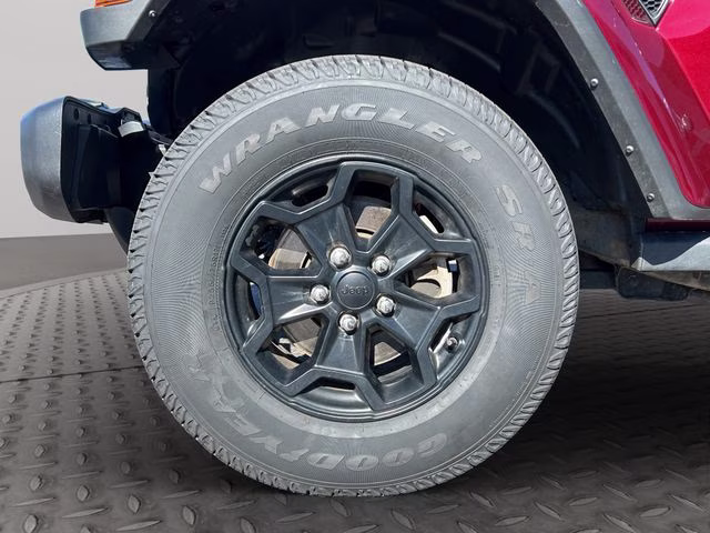 2022 Snazzberry Pearlcoat Jeep Gladiator Willys 4X4 Truck