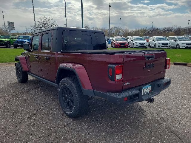 2022 Snazzberry Pearlcoat Jeep Gladiator Willys 4X4 Truck