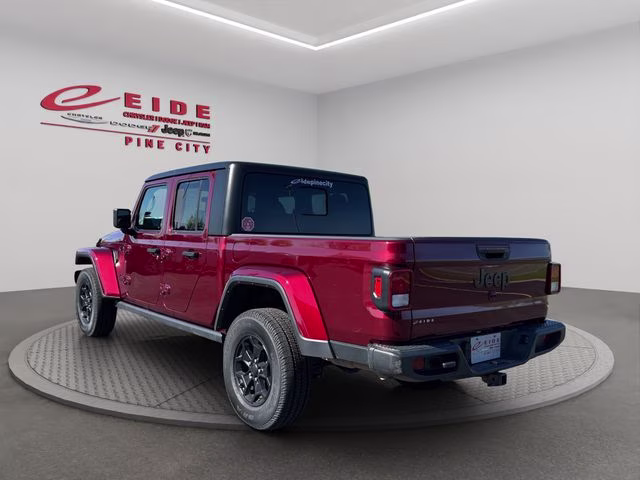 2022 Snazzberry Pearlcoat Jeep Gladiator Willys 4X4 Truck