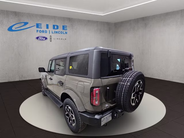 2026 Marsh Gray Ford Bronco Outer Banks 4X4 SUV
