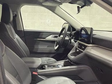 2026 Space White Metallic Ford Explorer Active 4X4 SUV