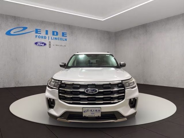 2026 Space White Metallic Ford Explorer Active 4X4 SUV