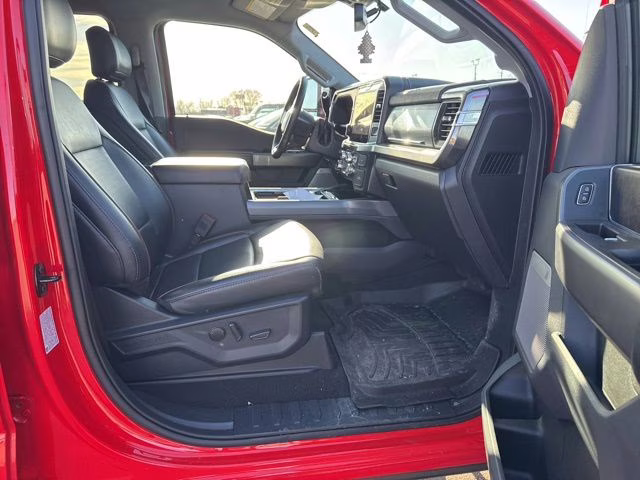 2025 Race Red Ford Super Duty F-350 SRW Lariat 4X4 Truck
