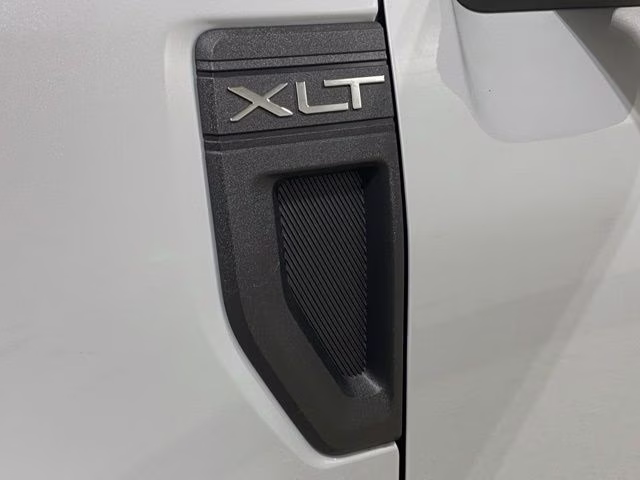 2026 Space White Metallic Ford Maverick XLT AWD Truck