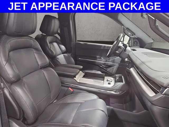 2026 Infinite Black Metallic Clearcoat Lincoln Navigator L Reserve 4X4 SUV