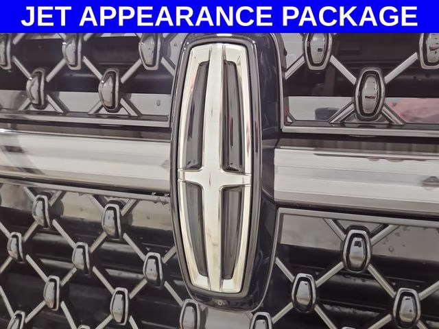 2026 Infinite Black Metallic Clearcoat Lincoln Navigator L Reserve 4X4 SUV