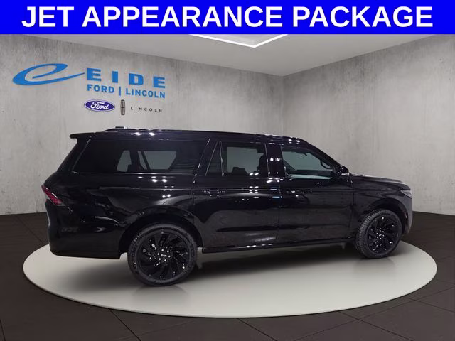 2026 Infinite Black Metallic Clearcoat Lincoln Navigator L Reserve 4X4 SUV