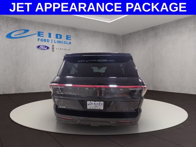 2026 Infinite Black Metallic Clearcoat Lincoln Navigator L Reserve 4X4 SUV