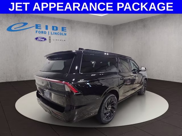 2026 Infinite Black Metallic Clearcoat Lincoln Navigator L Reserve 4X4 SUV