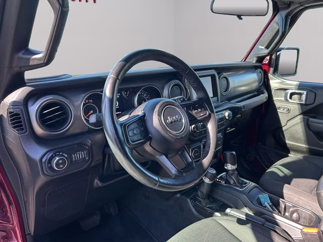 2022 Snazzberry Pearlcoat Jeep Gladiator Willys 4X4 Truck