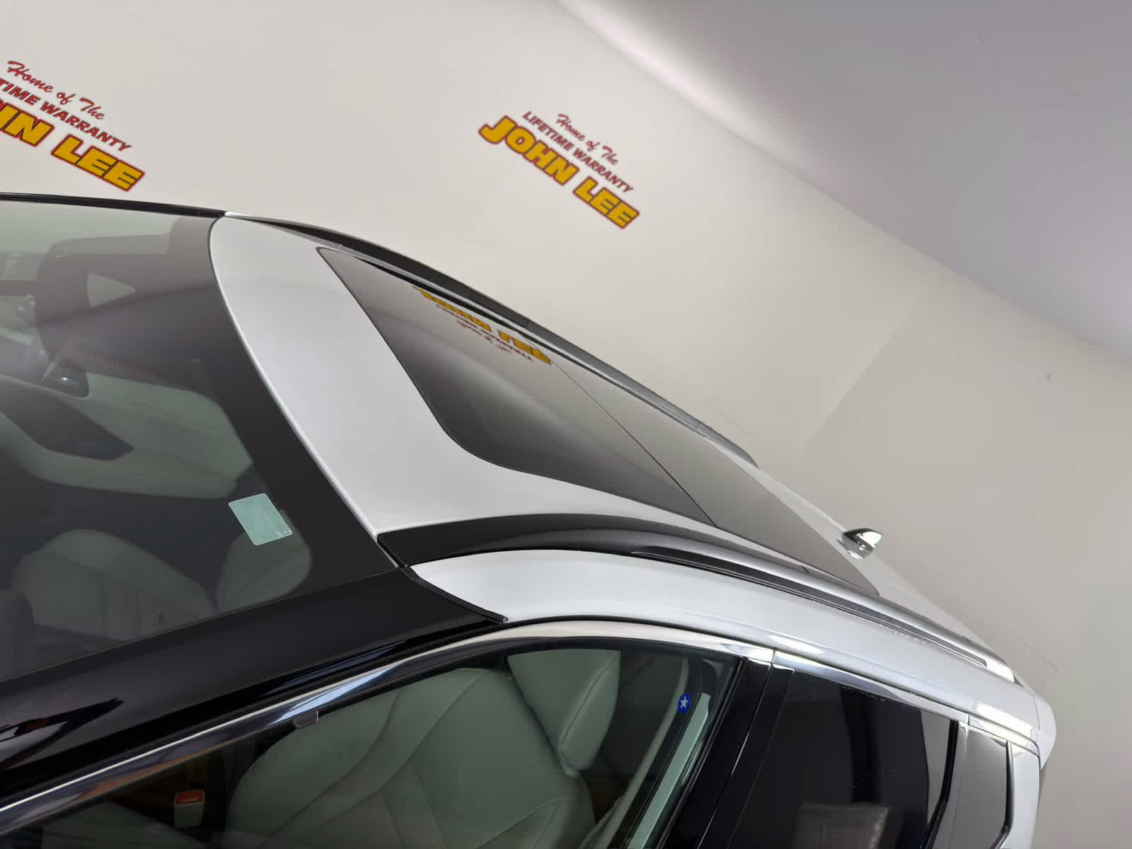 2026 Everest White Pearl Tricoat Nissan Rogue Dark Armor FWD SUV