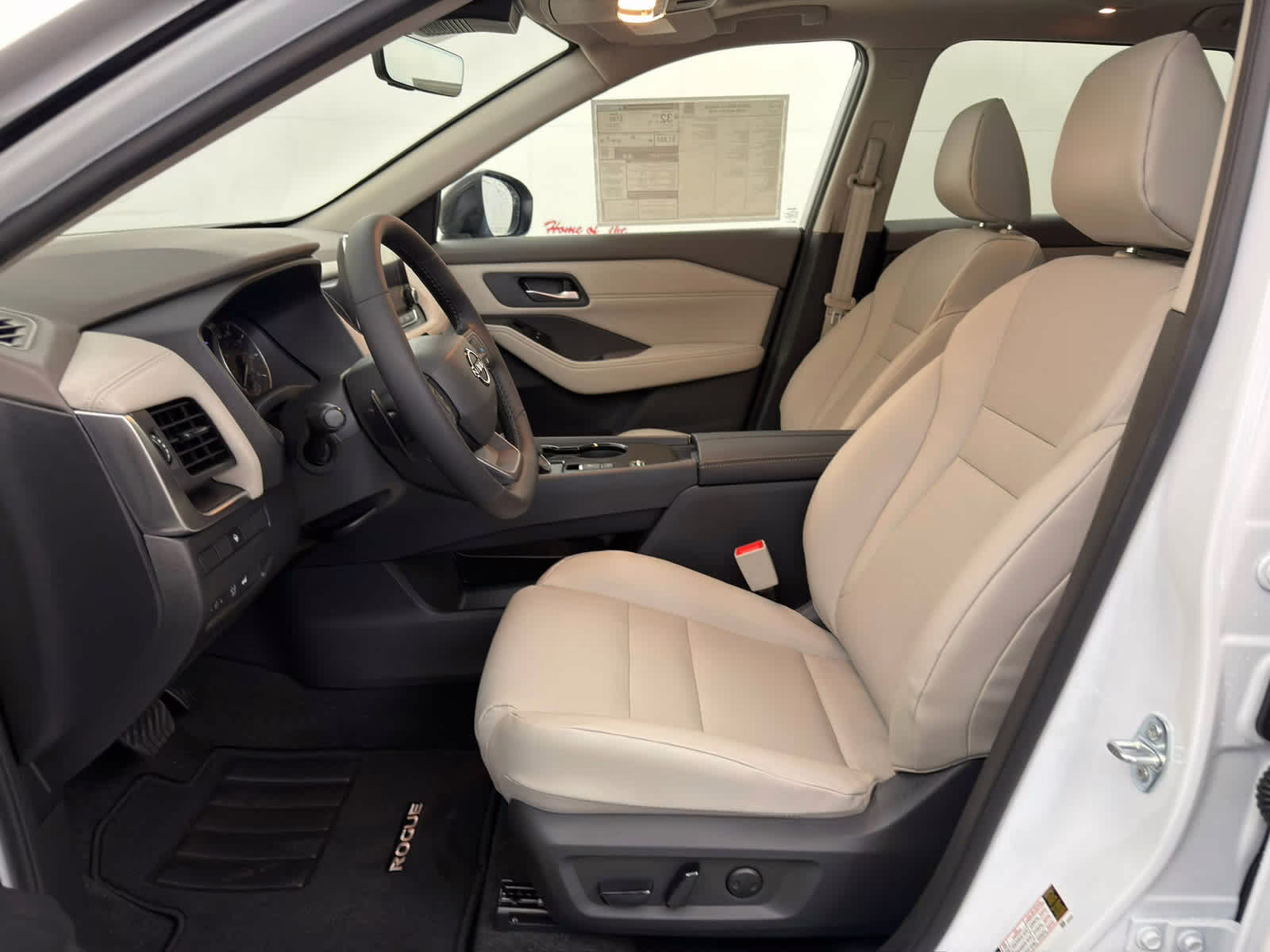 2026 Everest White Pearl Tricoat Nissan Rogue Dark Armor FWD SUV