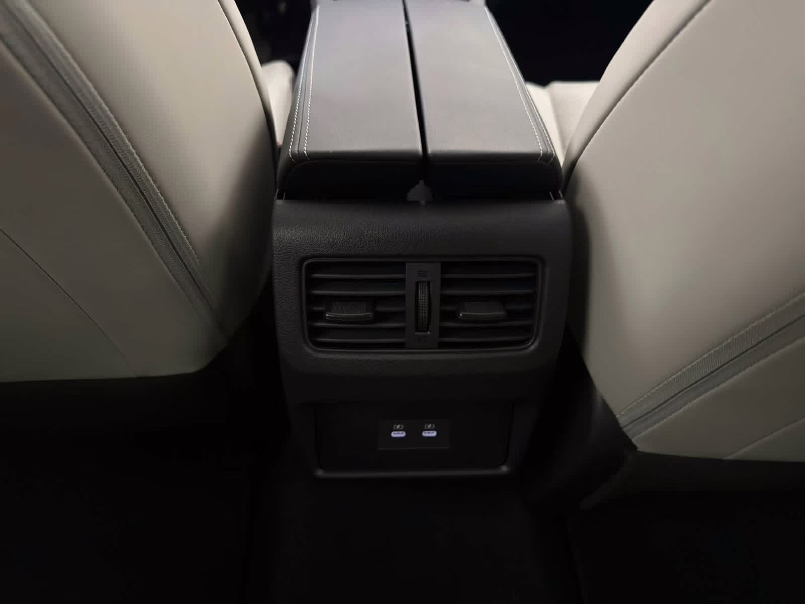 2026 Everest White Pearl Tricoat Nissan Rogue Dark Armor FWD SUV