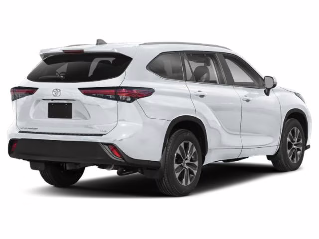 2023 Wind Chill Pearl Toyota Highlander XLE FWD