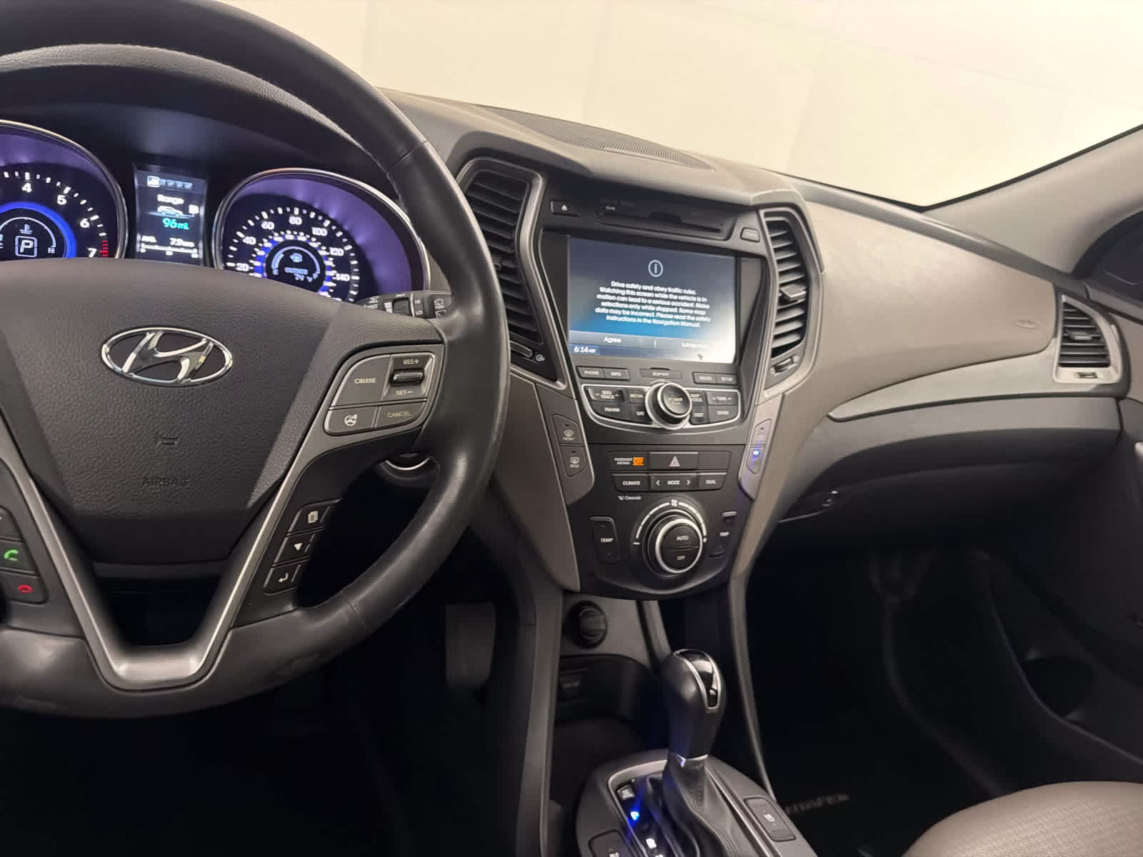 2015 Mineral Gray Hyundai Santa Fe Sport FWD SUV