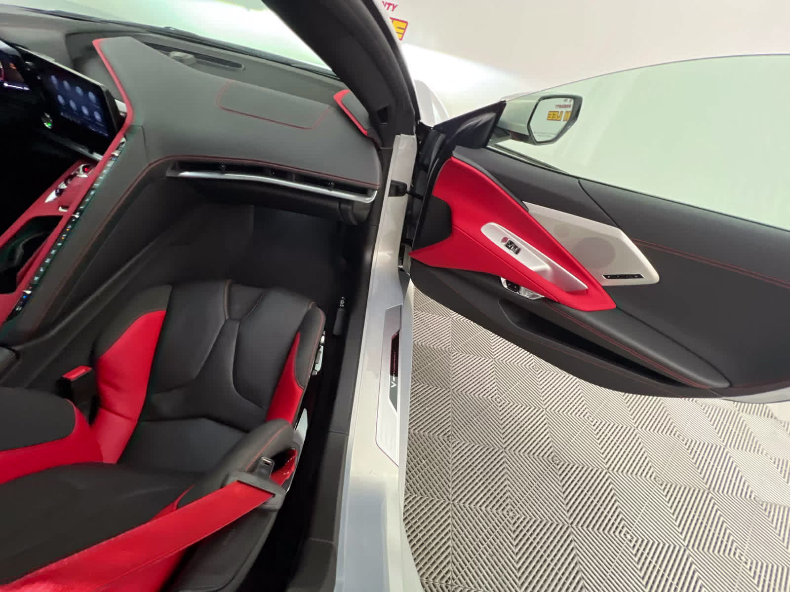 2021 Silver Flare Metallic Chevrolet Corvette 2LT RWD Sedan
