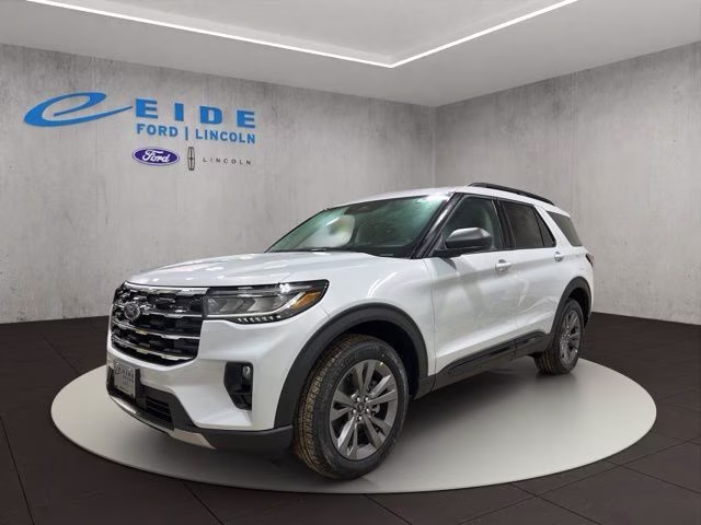 2026 Space White Metallic Ford Explorer Active 4X4 SUV