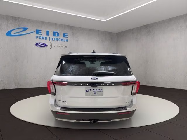 2026 Space White Metallic Ford Explorer Active 4X4 SUV