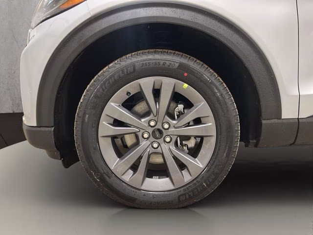 2026 Space White Metallic Ford Explorer Active 4X4 SUV