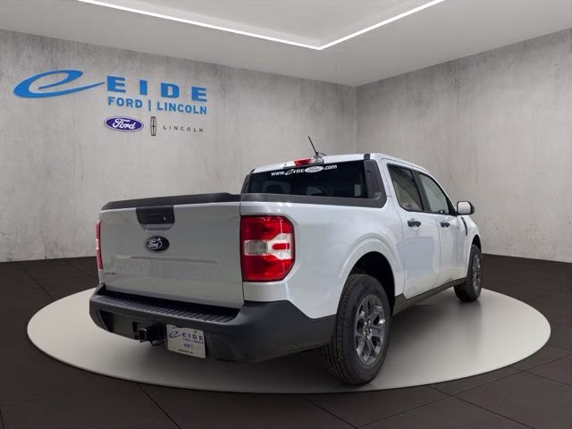 2026 Space White Metallic Ford Maverick XLT AWD Truck