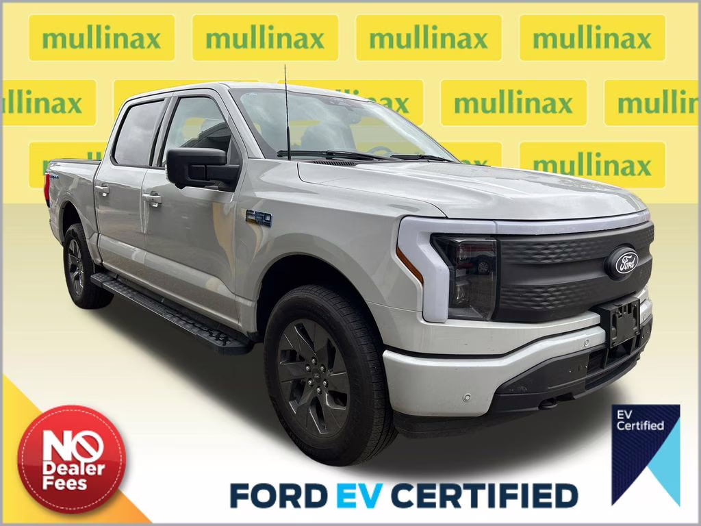 2024 Avalanche Ford F-150 Lightning Flash AWD Truck