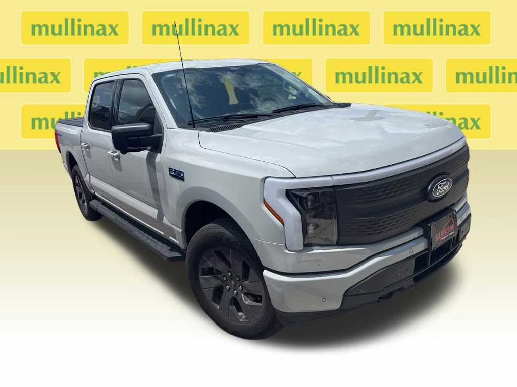 2024 Avalanche Ford F-150 Lightning Flash AWD Truck