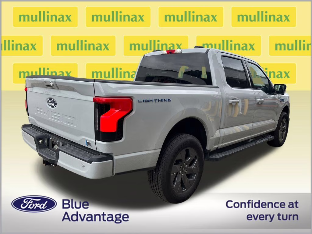 2024 Avalanche Ford F-150 Lightning Flash AWD Truck