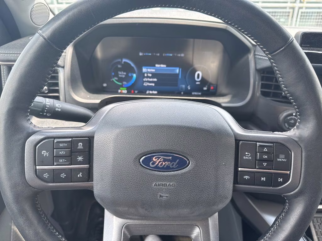 2024 Avalanche Ford F-150 Lightning Flash AWD Truck