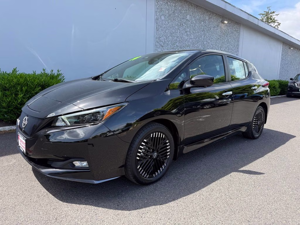 2024 Super Black Nissan LEAF SV Plus FWD Hatchback