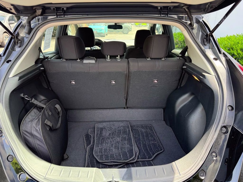 2024 Super Black Nissan LEAF SV Plus FWD Hatchback