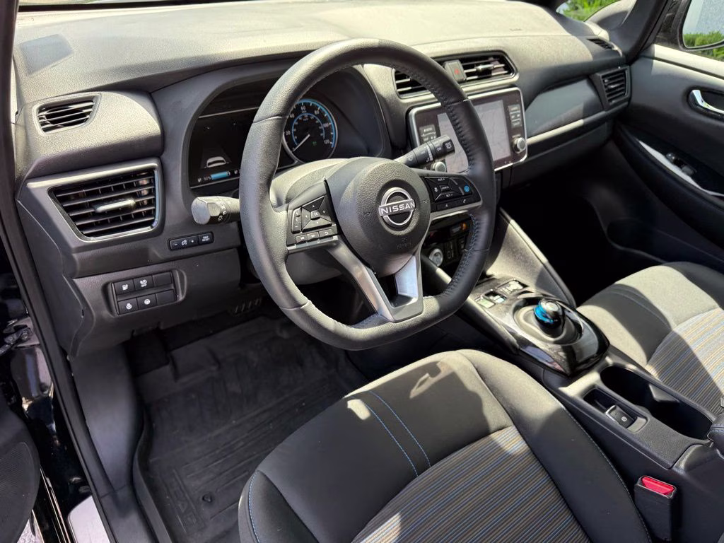 2024 Super Black Nissan LEAF SV Plus FWD Hatchback