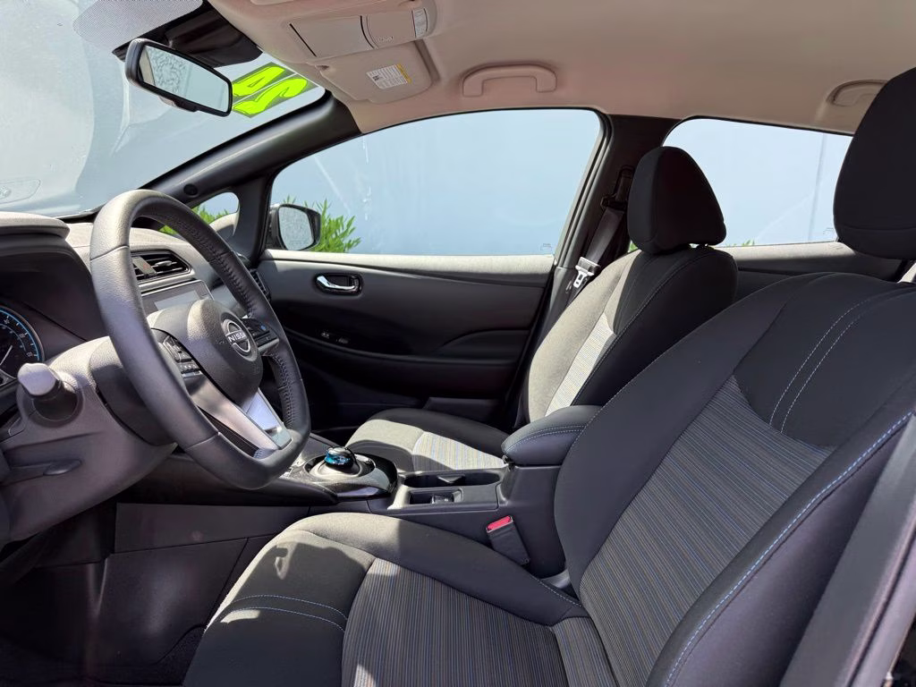 2024 Super Black Nissan LEAF SV Plus FWD Hatchback