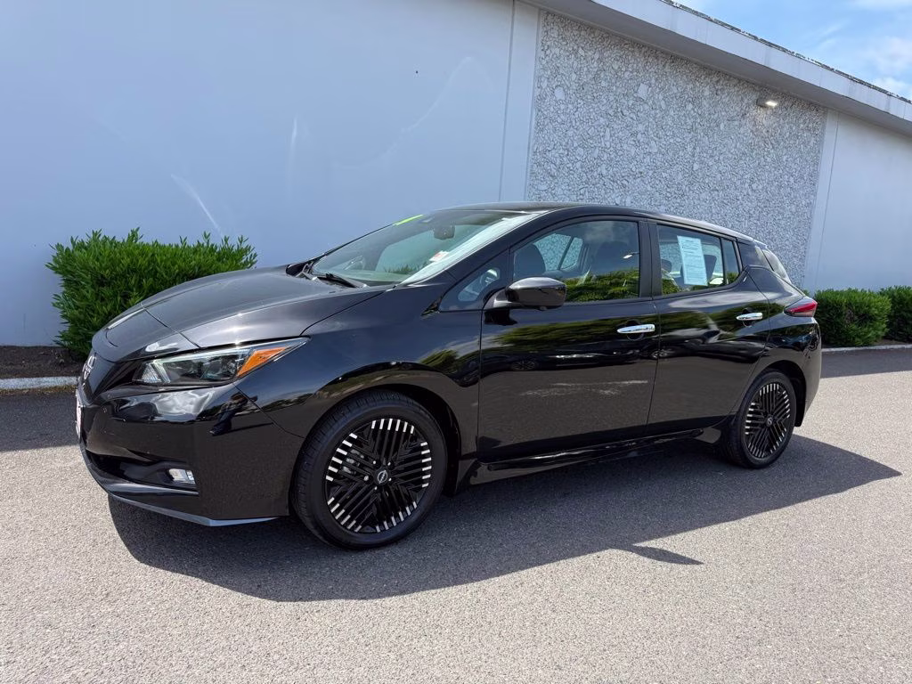 2024 Super Black Nissan LEAF SV Plus FWD Hatchback