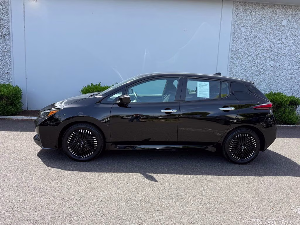 2024 Super Black Nissan LEAF SV Plus FWD Hatchback