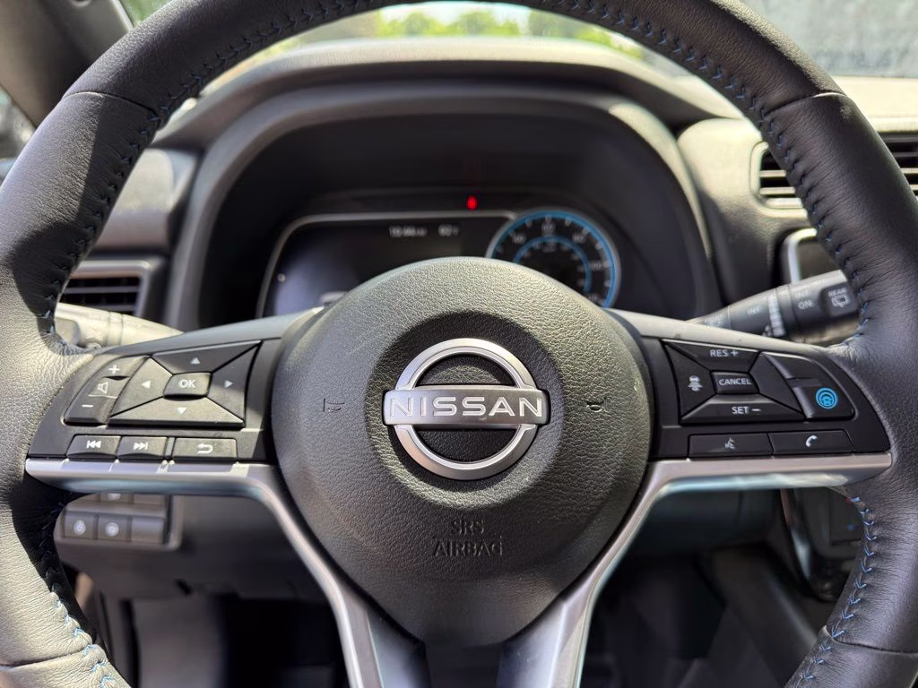 2024 Super Black Nissan LEAF SV Plus FWD Hatchback