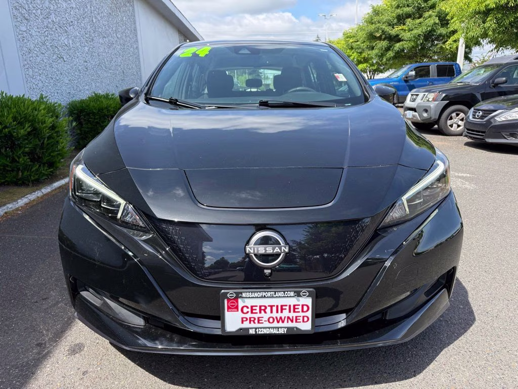 2024 Super Black Nissan LEAF SV Plus FWD Hatchback