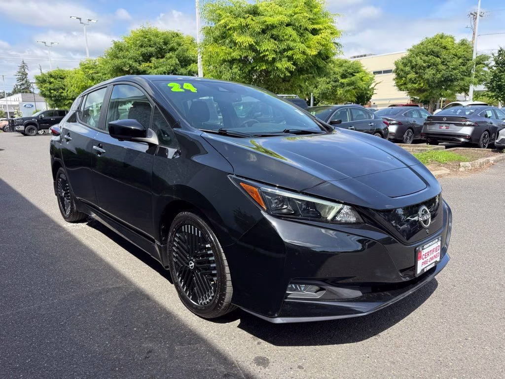 2024 Super Black Nissan LEAF SV Plus FWD Hatchback