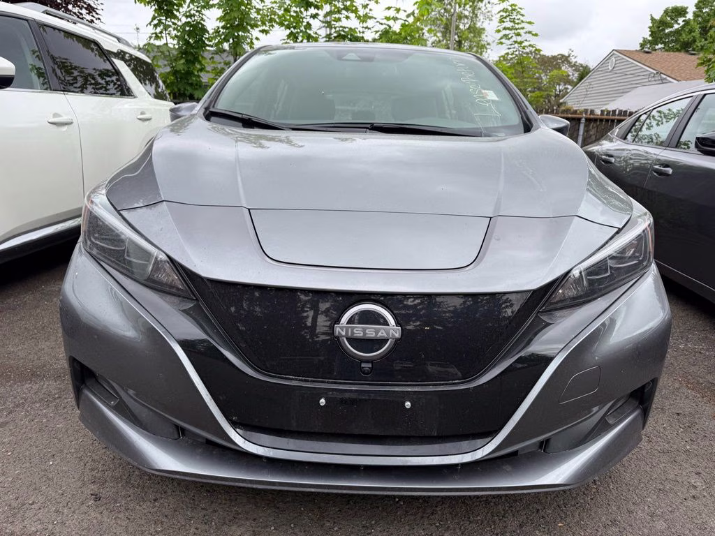 2024 Gun Metallic Nissan LEAF SV Plus FWD Hatchback