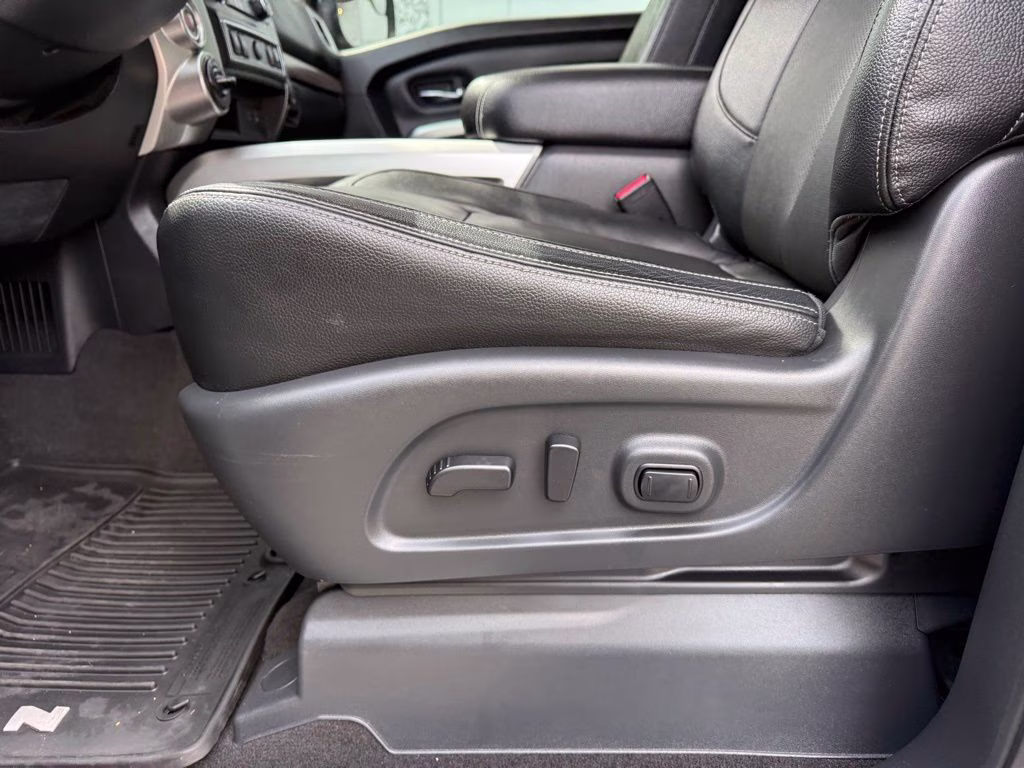 2021 Pearl White Metallic Nissan Titan SL 4X4 Truck