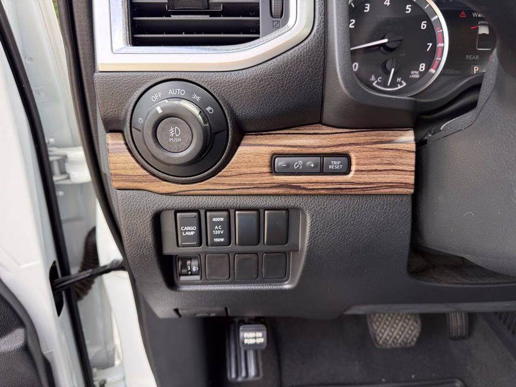 2021 Pearl White Metallic Nissan Titan SL 4X4 Truck