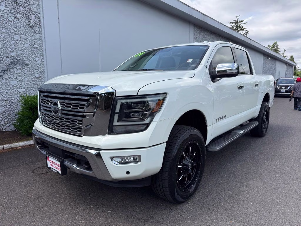 2021 Pearl White Metallic Nissan Titan SL 4X4 Truck