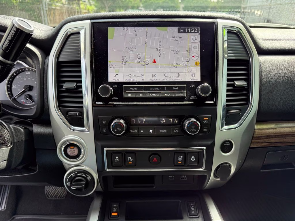 2021 Pearl White Metallic Nissan Titan SL 4X4 Truck