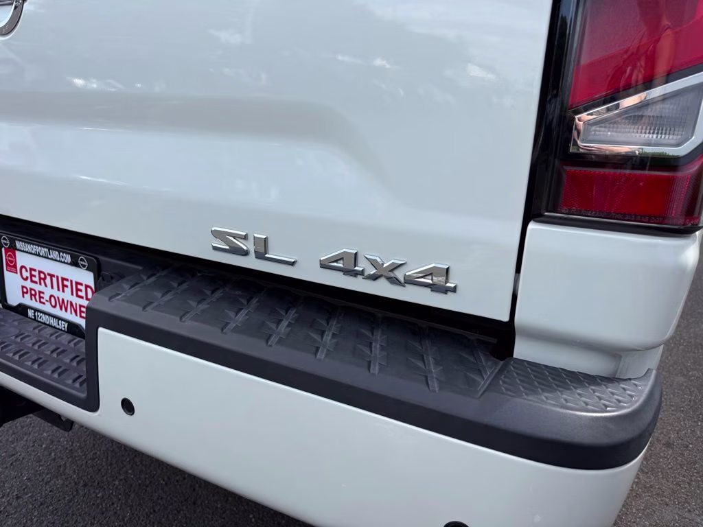 2021 Pearl White Metallic Nissan Titan SL 4X4 Truck