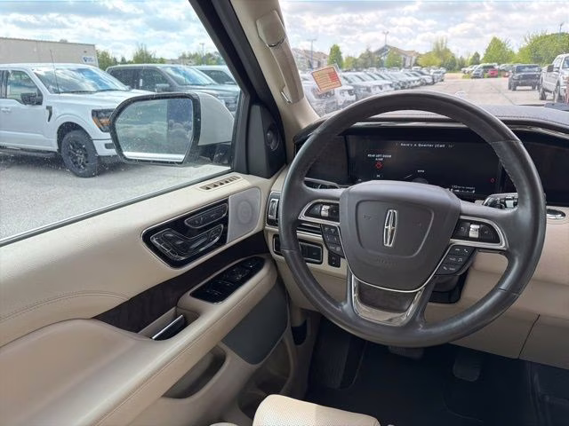 2020 Ceramic White Lincoln Navigator L Reserve 4X4 SUV