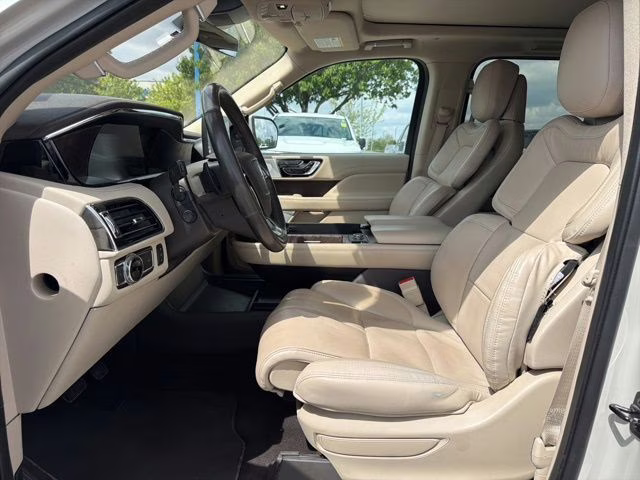 2020 Ceramic White Lincoln Navigator L Reserve 4X4 SUV