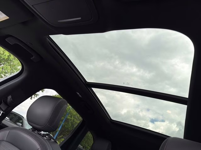 2025 Radiance Metallic Lincoln Nautilus Reserve AWD SUV